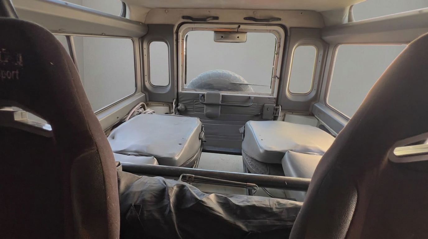 Land Rover Defender TD5 6 Lugares — foto 6