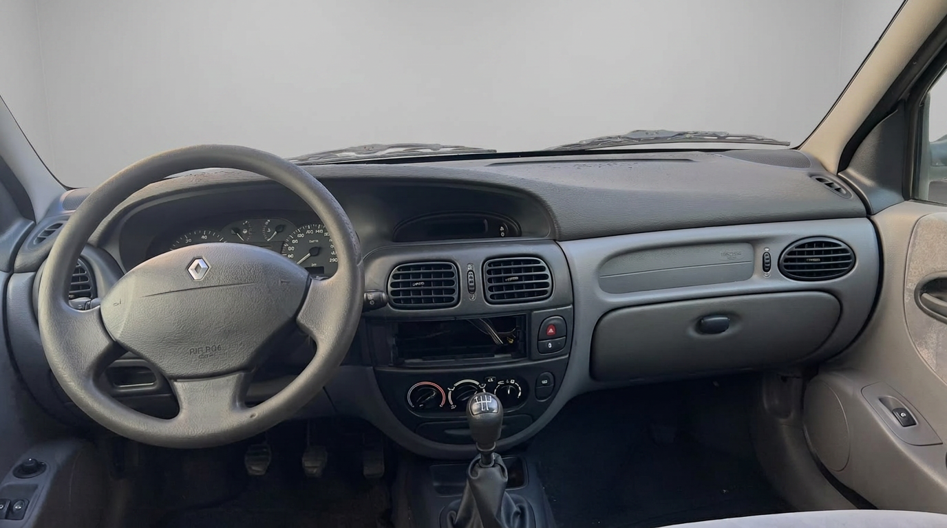 Renault Mégane 1.4 i — foto 6