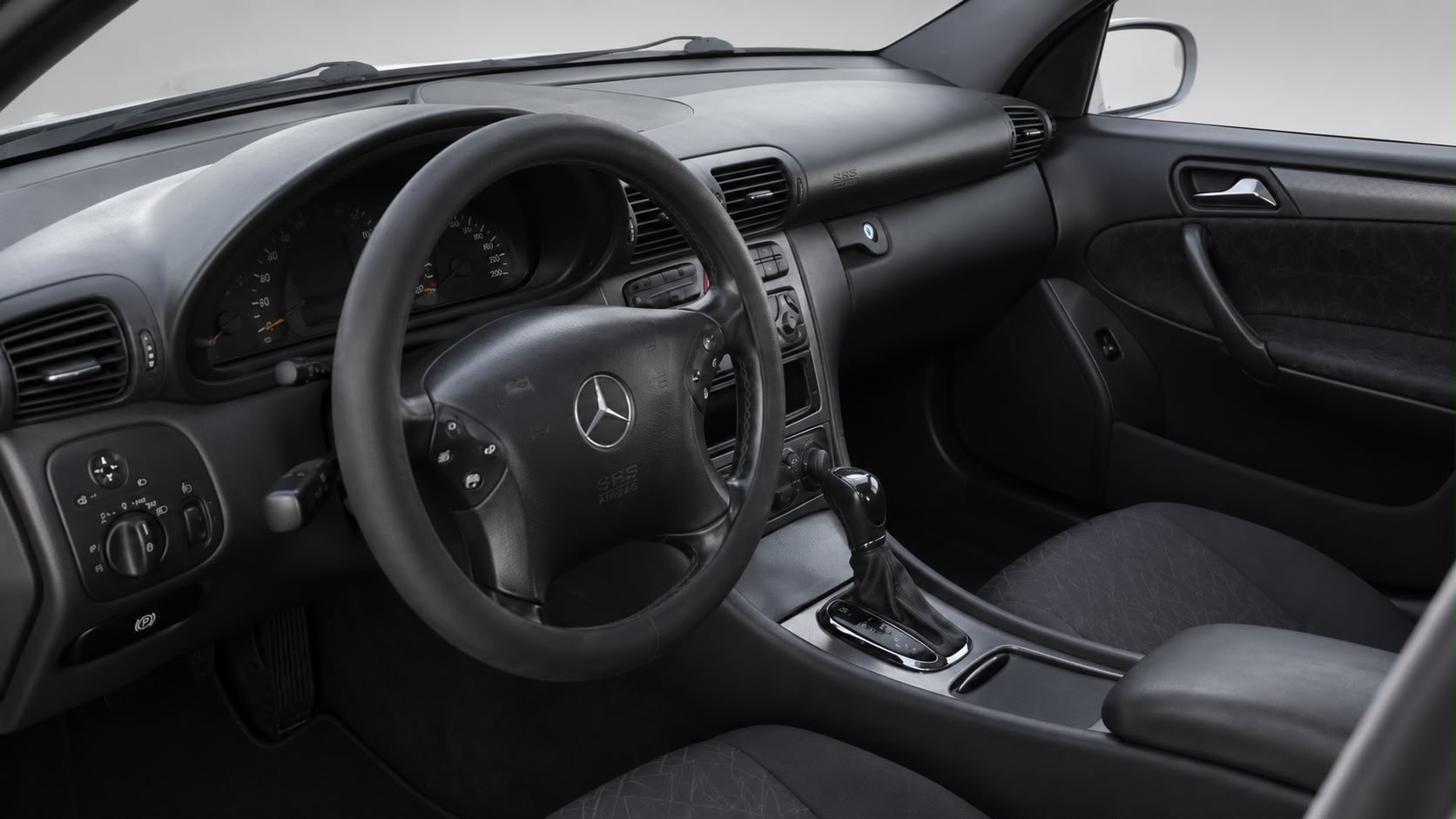 Mercedes-Benz C220 CDI Elegance — foto 6