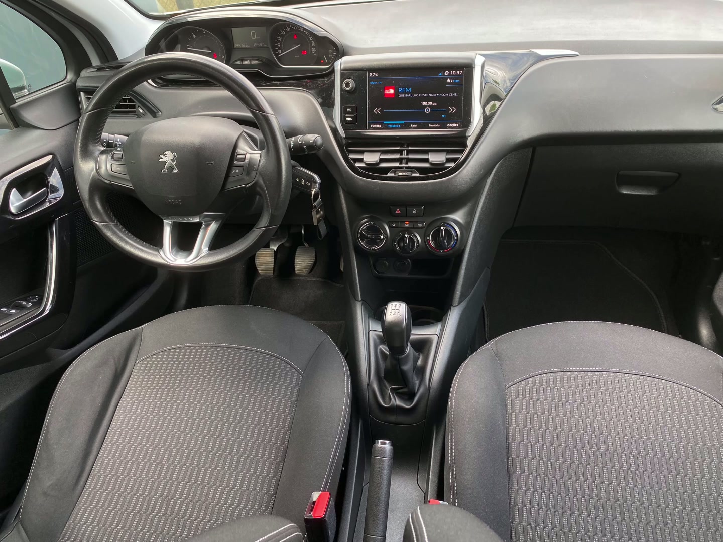 Peugeot 208 1.6 BlueHDi Active — foto 5