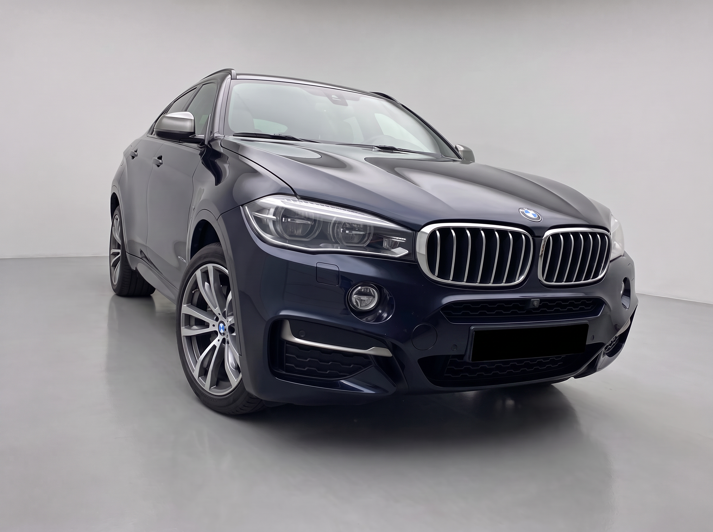 BMW X6 M50d — foto 2