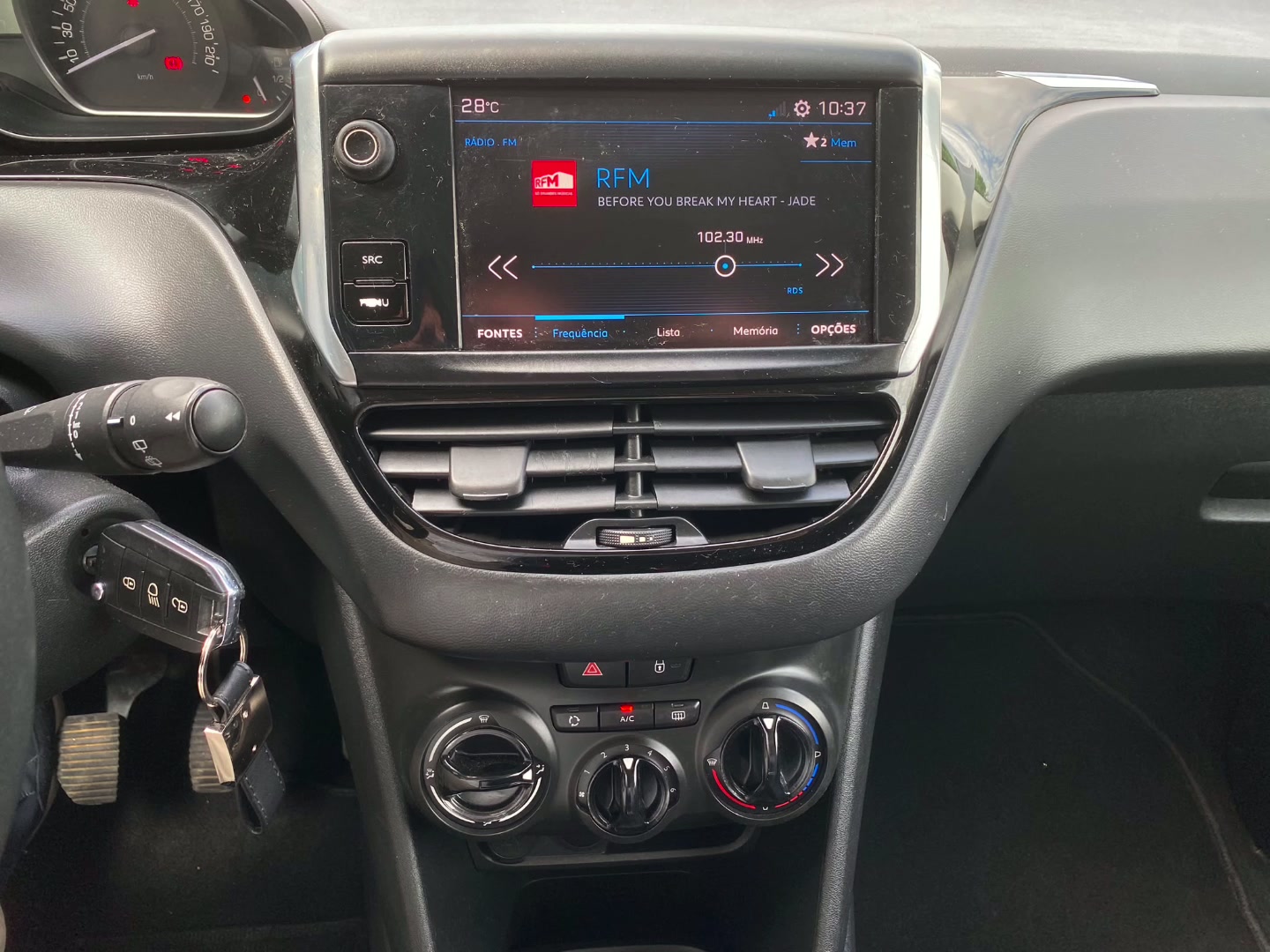Peugeot 208 1.6 BlueHDi Active — foto 6