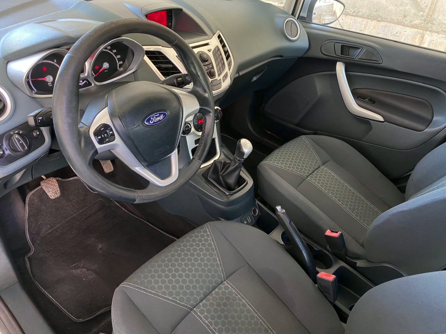 Ford Fiesta 1.4 TDCi Trend — foto 5